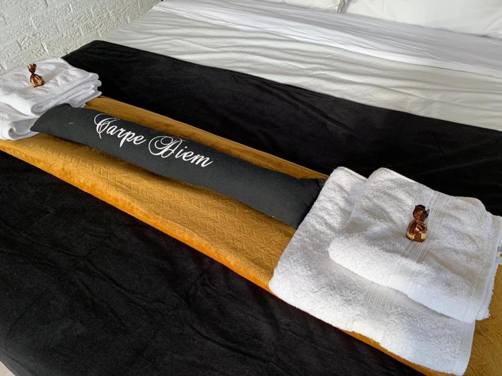 Heusden  Sleepzzz Bed & Breakfast エクステリア 写真